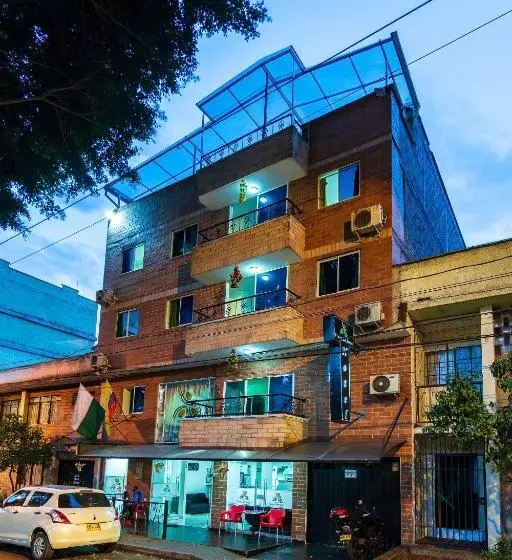 Ayenda Verony San Joaquin