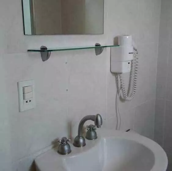 Fotos del hotel Luni:  8