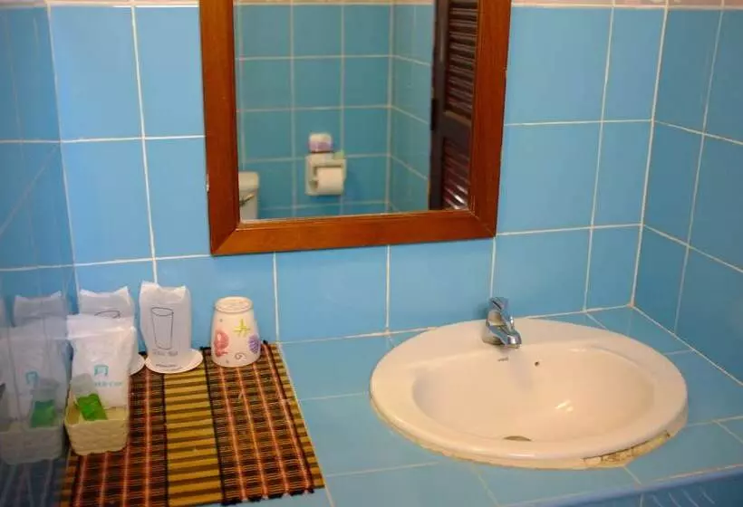 Fotos del hotel Thaniza Beachfront Resort:  7