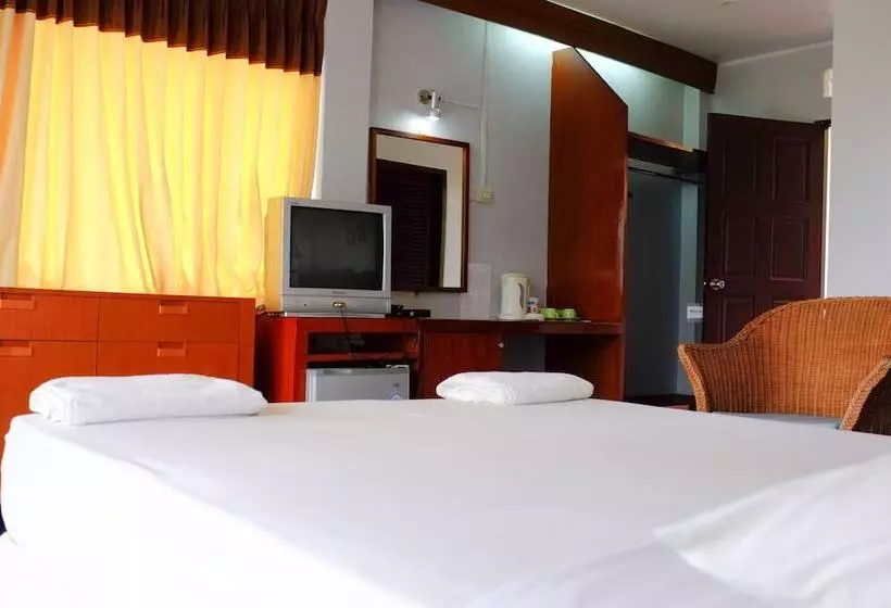 Fotos del hotel Thaniza Beachfront Resort:  5