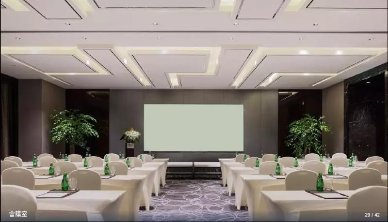 Fotos del hotel Wanda Realm Nanjing:  19