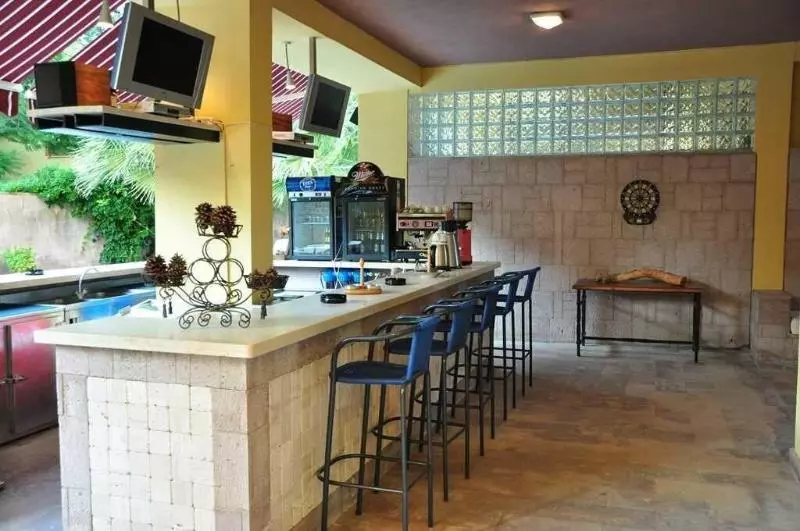 Fotos del hotel Palm Court Suites:  4