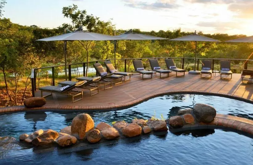 Fotos del hotel Victoria Falls Safari Club:  10