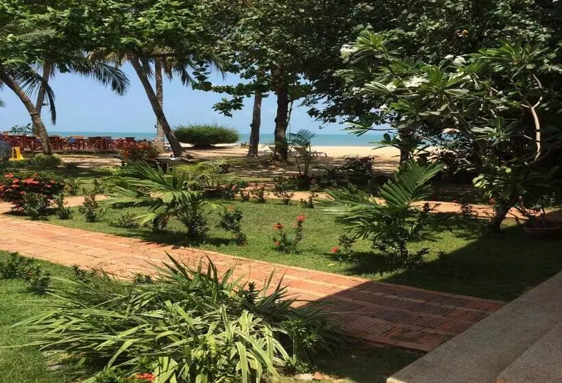 Fotos del hotel The Waterfront Boutique  & Cafe:  22