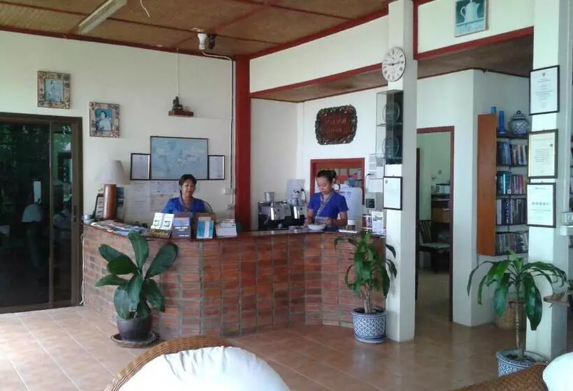 Fotos del hotel The Waterfront Boutique  & Cafe:  2