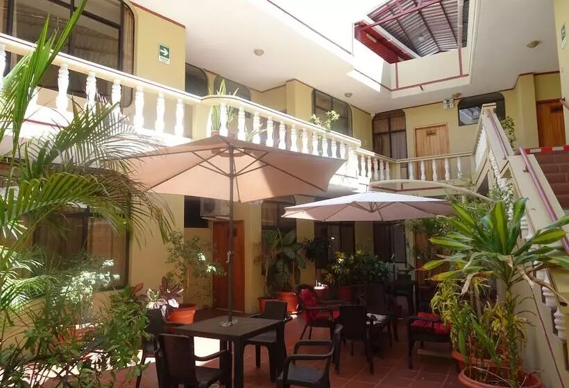 Fotos del hotel Red Booby:  3