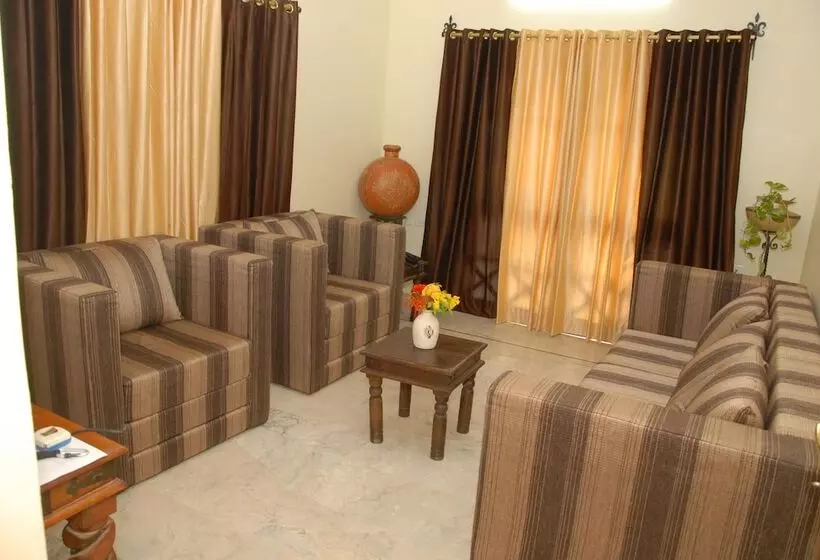 Fotos del hotel Apnayt Villa:  24