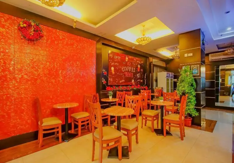 Fotos del hotel Manila Crown Palace:  2