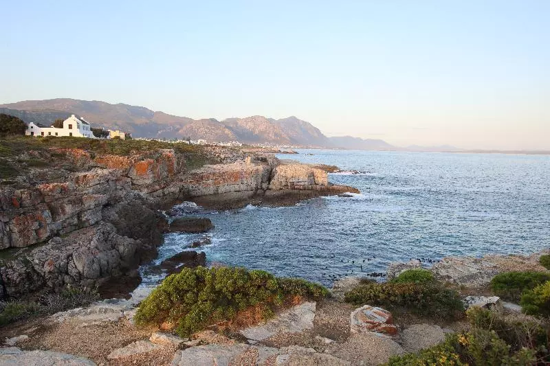 Fotos del hotel On The Cliff Guest House:  6