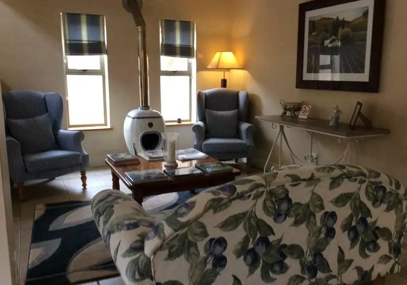 Fotos del hotel On The Cliff Guest House:  12