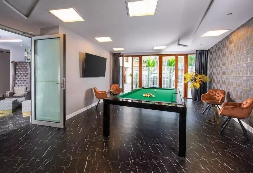 Fotos del hotel Metropolis Design:  2