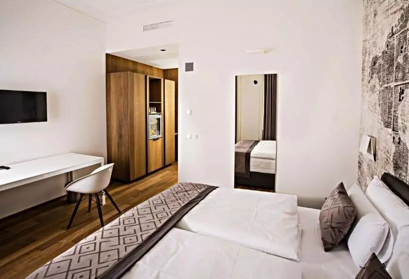 Fotos del hotel Golden Crown:  6