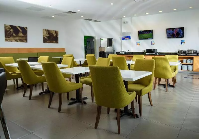 Fotos del hotel Holiday Inn Express Managua, An Ihg:  11