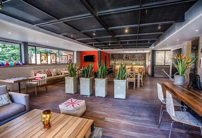 Fotos del hotel Mika Suites:  5