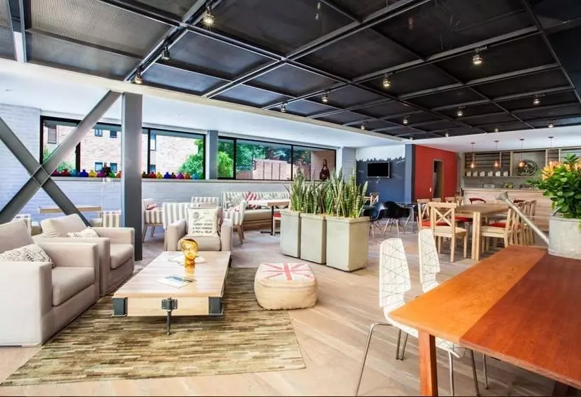 Fotos del hotel Mika Suites:  14