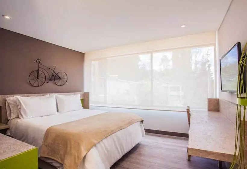 Fotos del hotel Mika Suites:  20