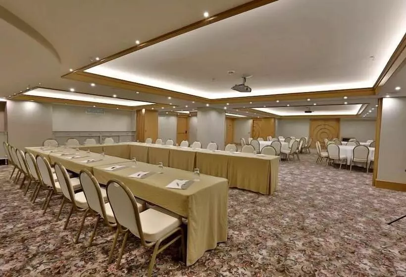 Fotos del hotel Queen  & Spa:  23