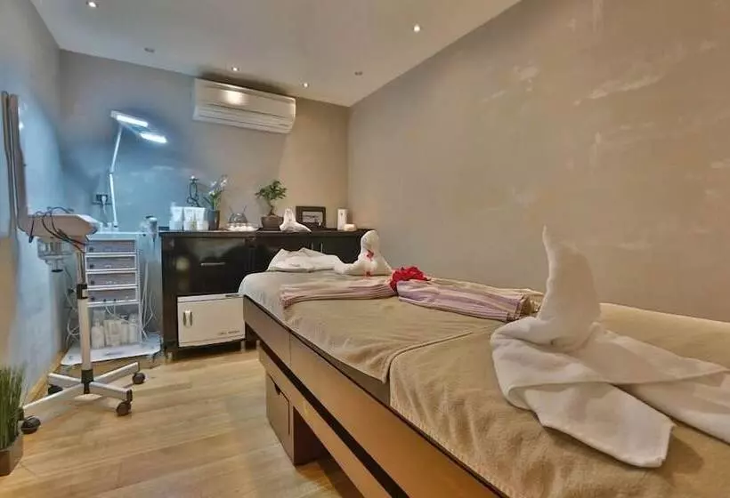 Fotos del hotel Queen  & Spa:  21