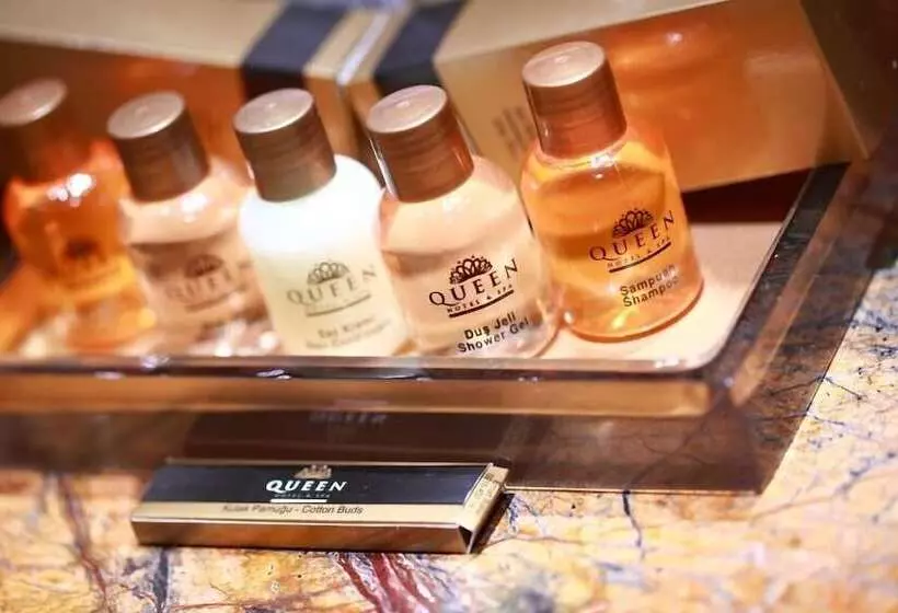 Fotos del hotel Queen  & Spa:  11