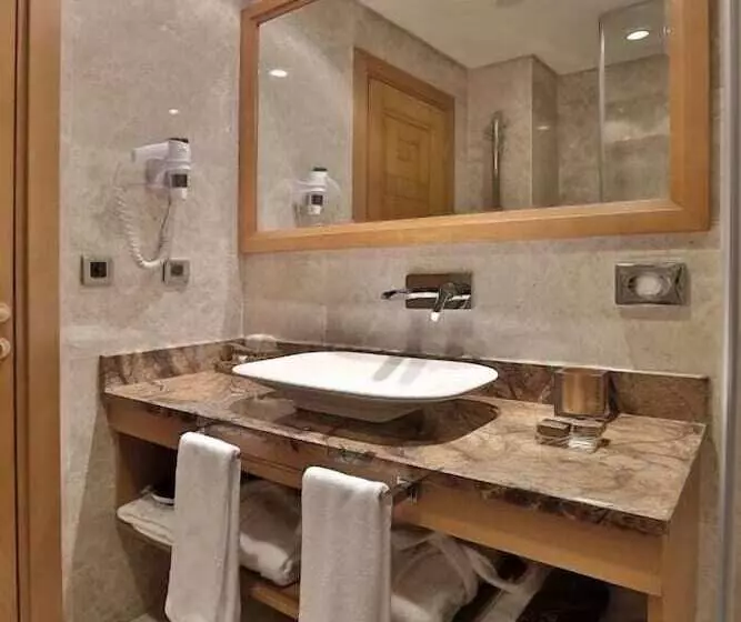 Fotos del hotel Queen  & Spa:  10