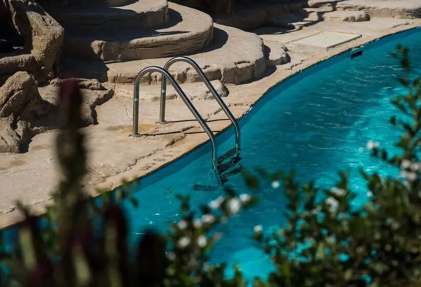 Fotos del hotel Caves Beach Resort:  3