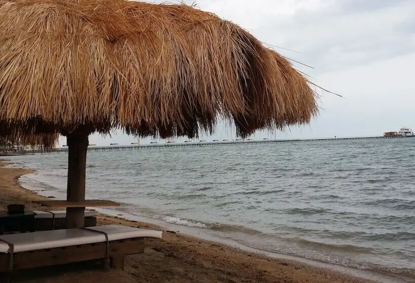 Fotos del hotel Caves Beach Resort:  33