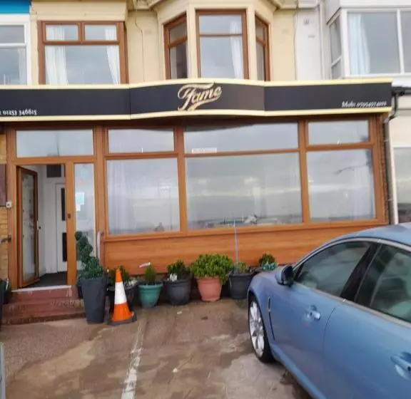 Fotos del hotel The Hotel Fame:  3