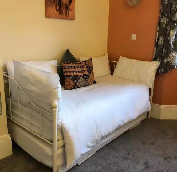 Fotos del hotel The Purple Tree Guest House:  20