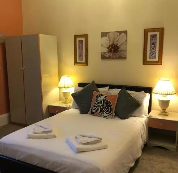 Fotos del hotel The Purple Tree Guest House:  7