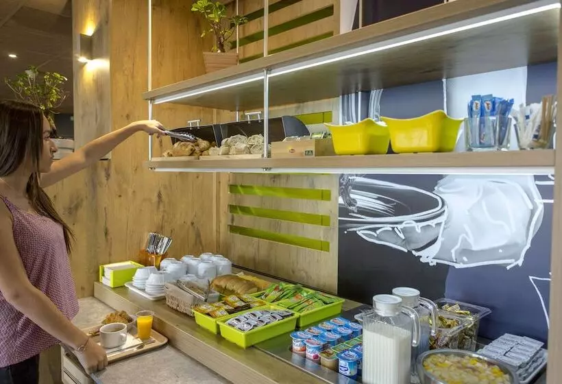 Fotos del hotel Ibis Budget Marseille Timone:  5