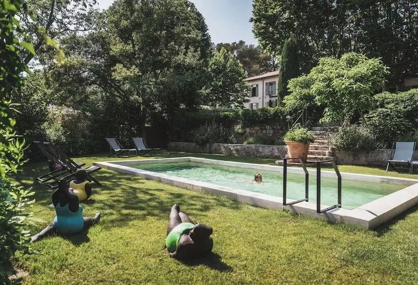 Fotos del hotel Les Lodges Saintevictoire  & Spa:  12