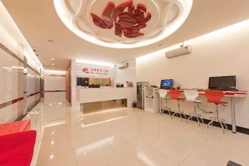 Rose Boutique  Taipei Station