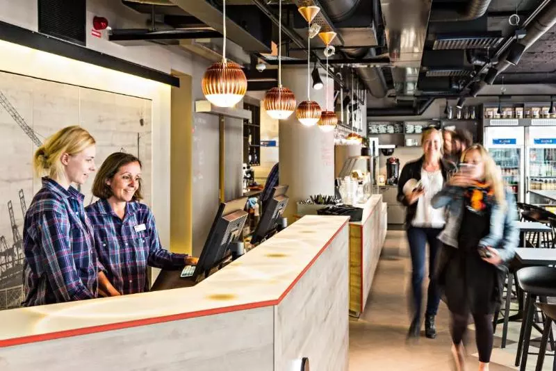 Fotos del hotel Comfort  City:  7