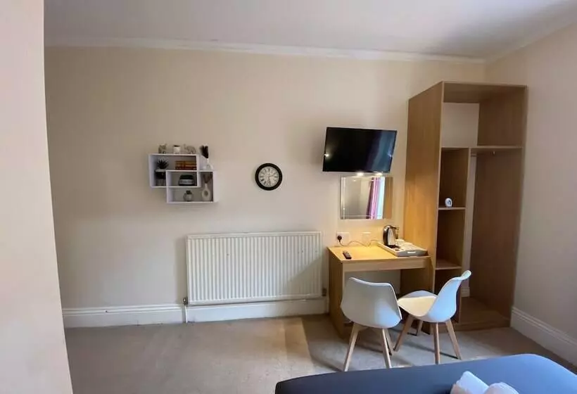 Fotos del hotel Green Gables Hotel Scarborough:  1