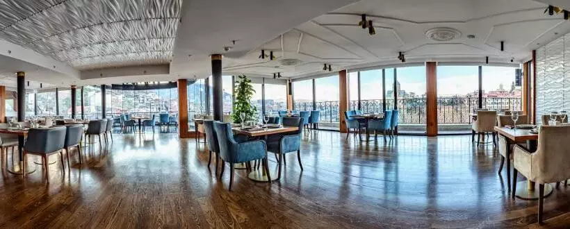 Fotos del hotel Tiflis Palace:  10