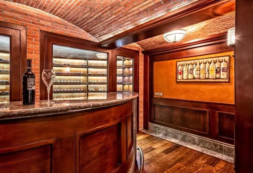 Fotos del hotel Tiflis Palace:  4