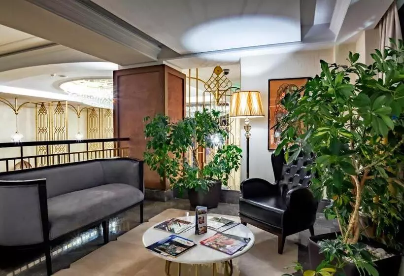 Fotos del hotel Tiflis Palace:  2