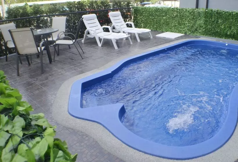 Fotos del hotel Grande Elegance Serviced Apartment:  3