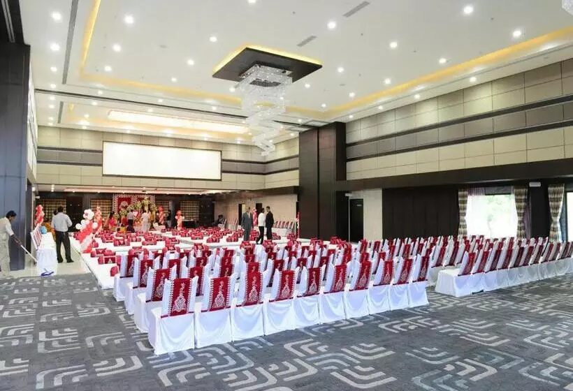 Fotos del hotel Narayani Heights  And Resort:  13