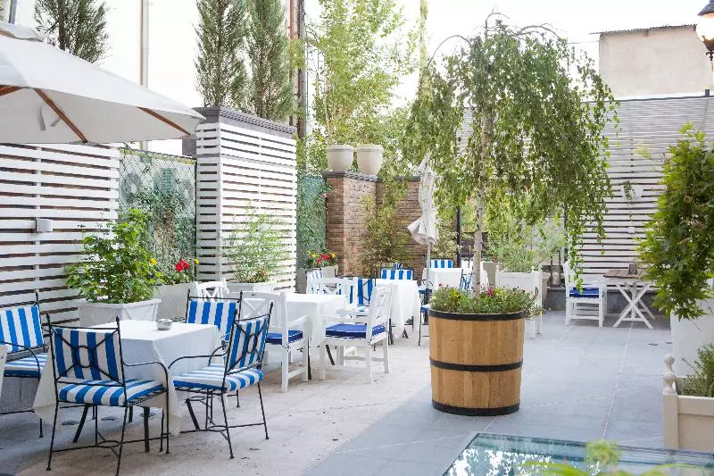 Fotos del hotel Opera Suite Hotel:  8