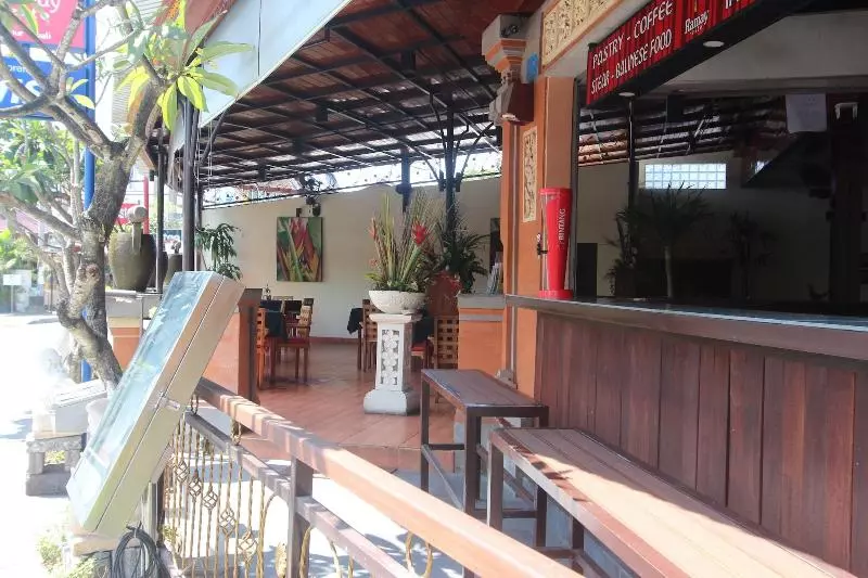 Fotos del hotel Ramayana Hotel Sanur:  8