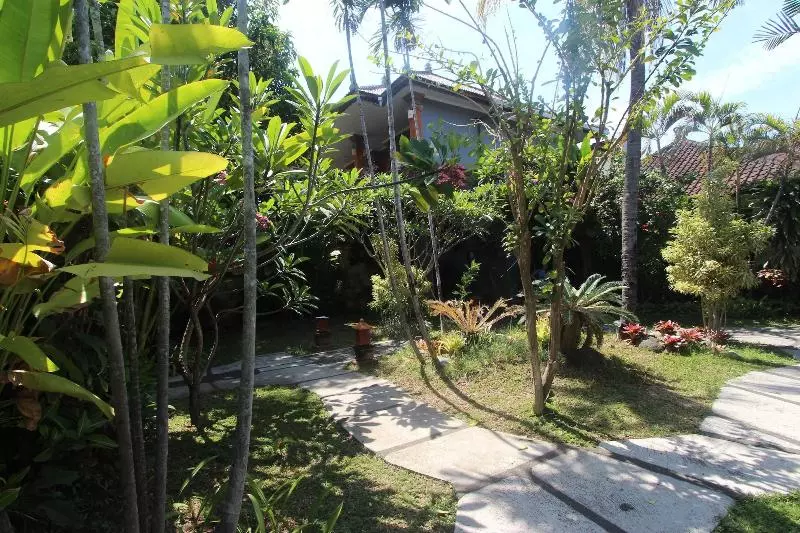 Fotos del hotel Ramayana Hotel Sanur:  6