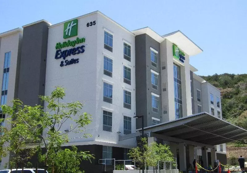 Fotos del hotel Holiday Inn Express & Suites San Diego  Mission Valley, An Ihg:  8