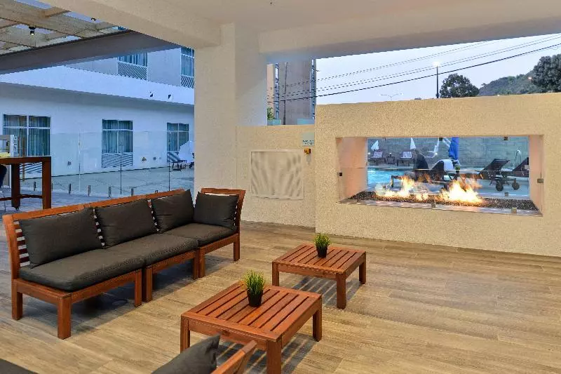 Fotos del hotel Holiday Inn Express & Suites San Diego  Mission Valley, An Ihg:  6