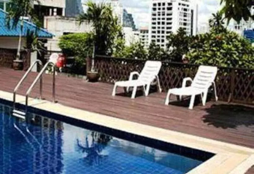 Fotos del hotel King Royal Garden Inn:  3