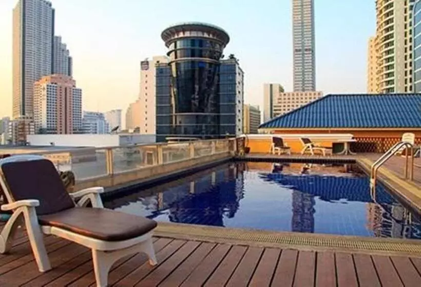 Fotos del hotel King Royal Garden Inn:  12