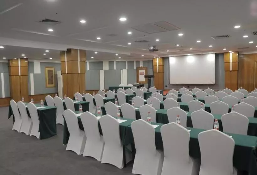 Fotos del hotel Ramada Encore:  12