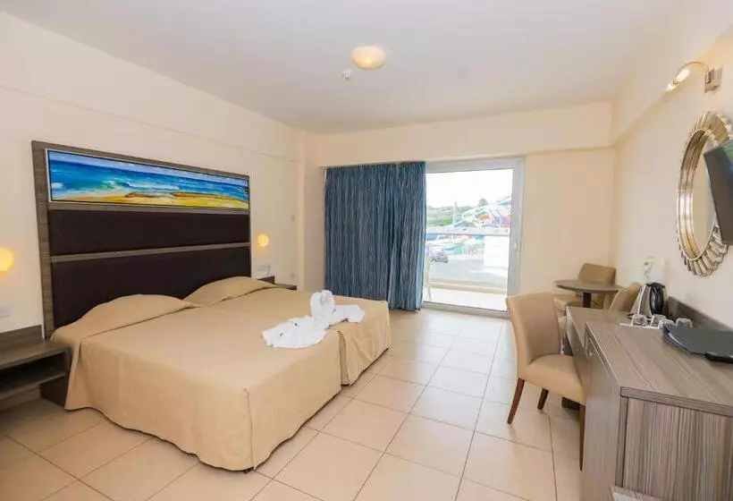 Fotos del hotel Tofinis:  23