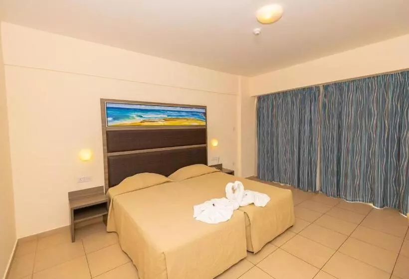 Fotos del hotel Tofinis:  6