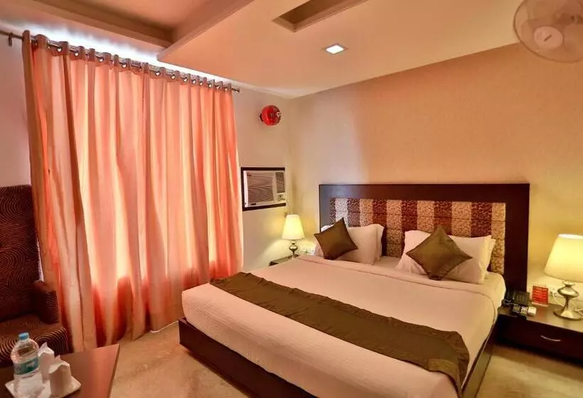 Fotos del hotel Raya Inn:  11